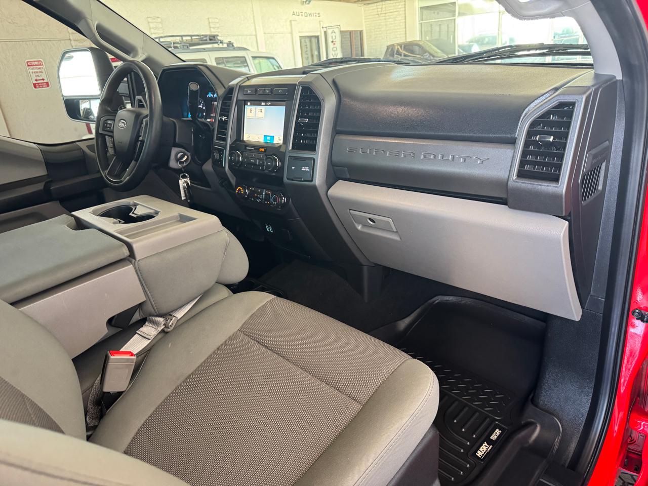 Ford Super Duty F-250 SRW XLT 4WD SuperCab 6.75' Box 2019