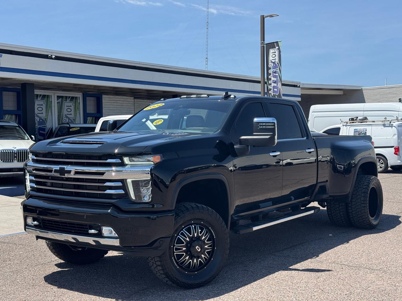 Chevrolet Silverado 3500HD 4WD Crew Cab 172" High Country 2022