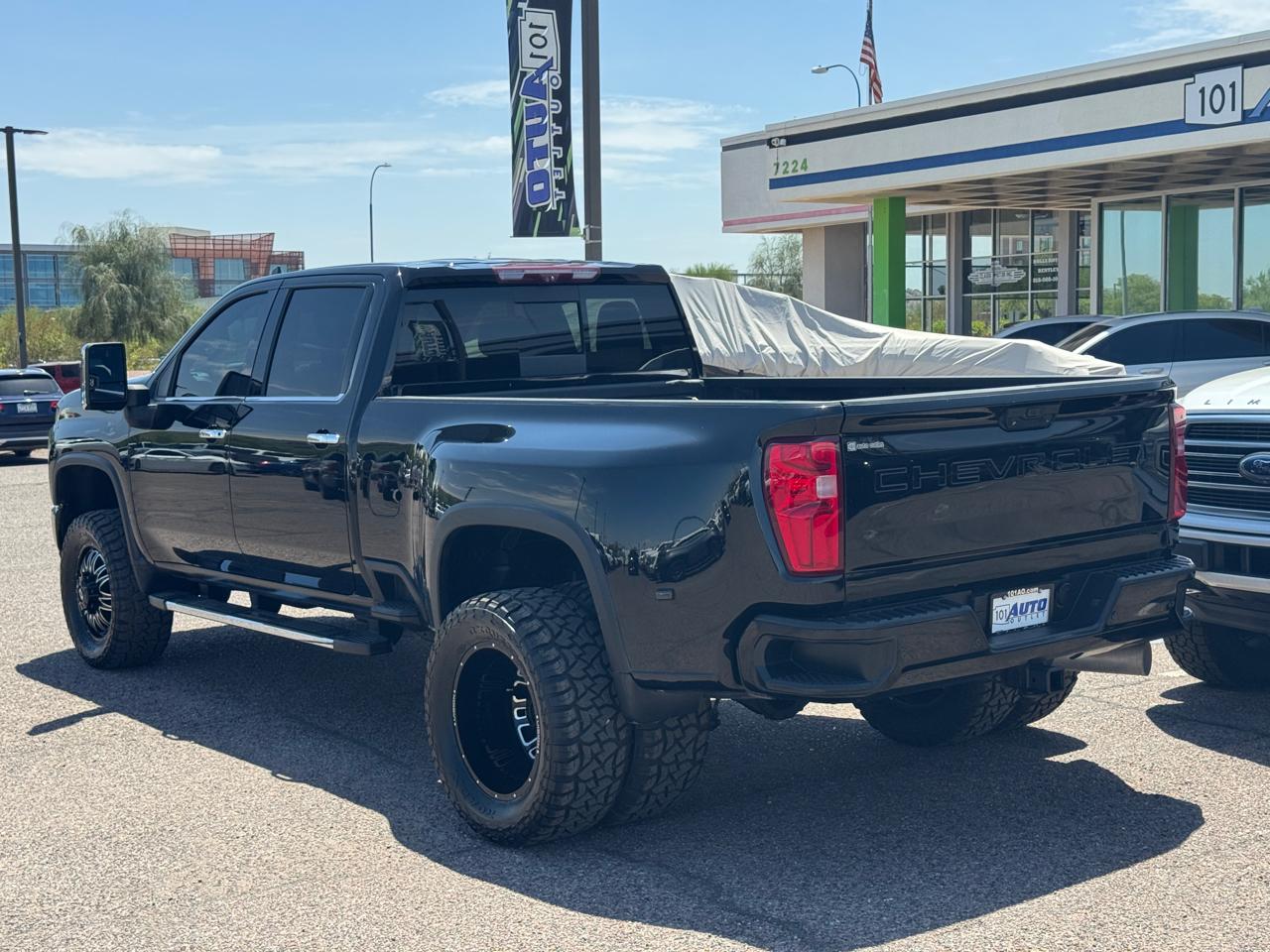 Chevrolet Silverado 3500HD 4WD Crew Cab 172" High Country 2022