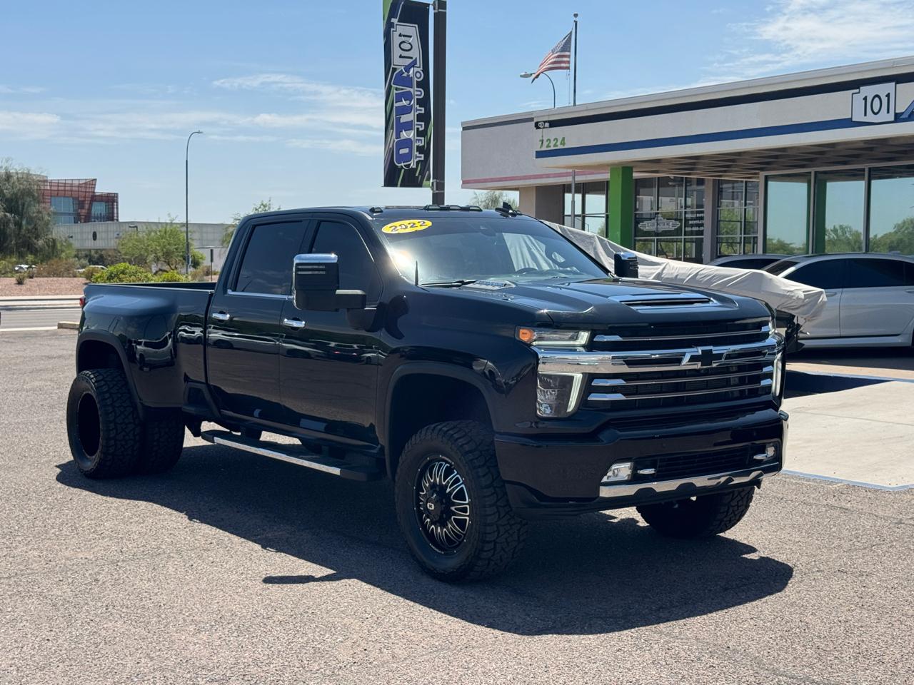 Chevrolet Silverado 3500HD 4WD Crew Cab 172" High Country 2022