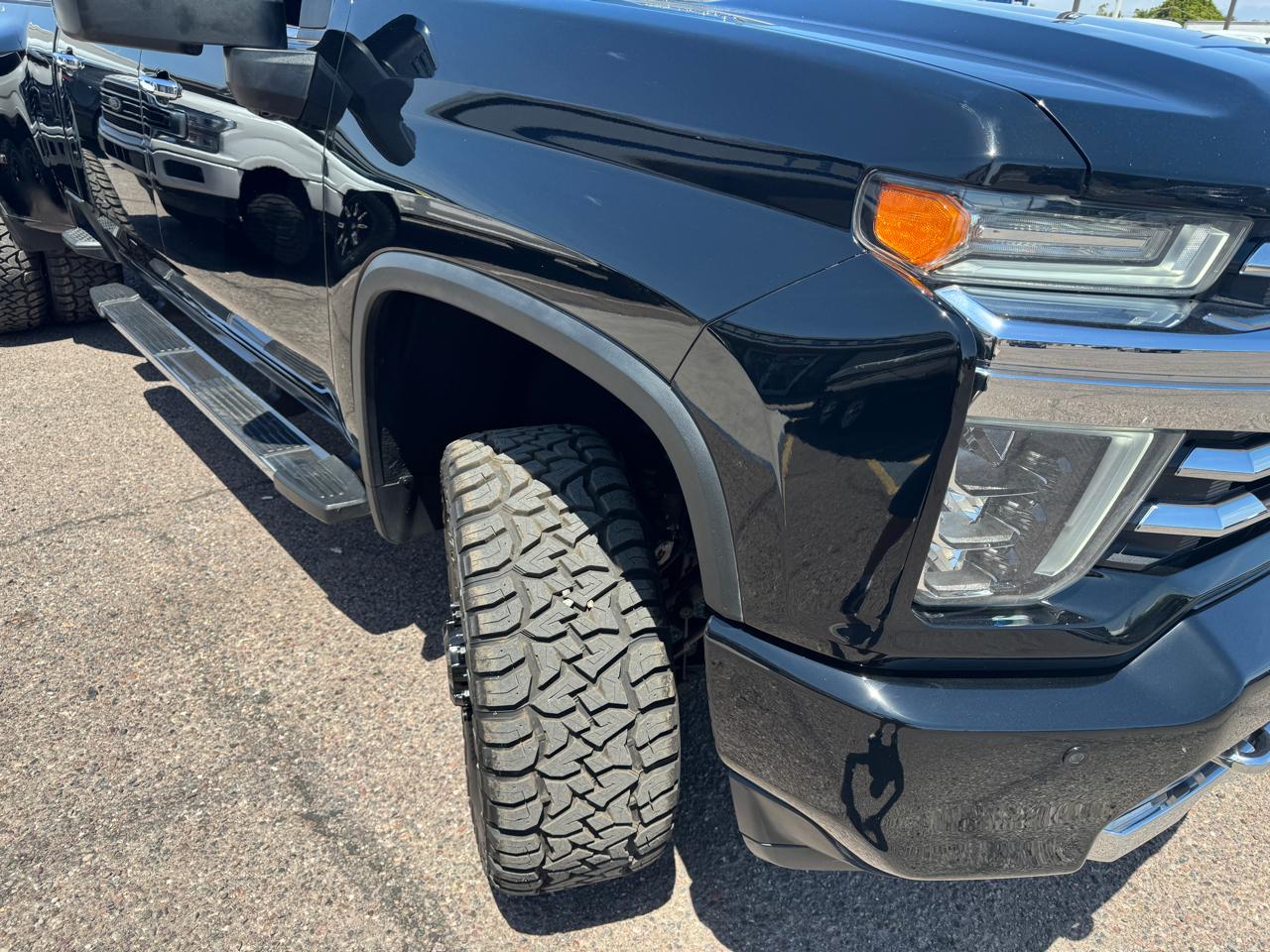 Chevrolet Silverado 3500HD 4WD Crew Cab 172" High Country 2022