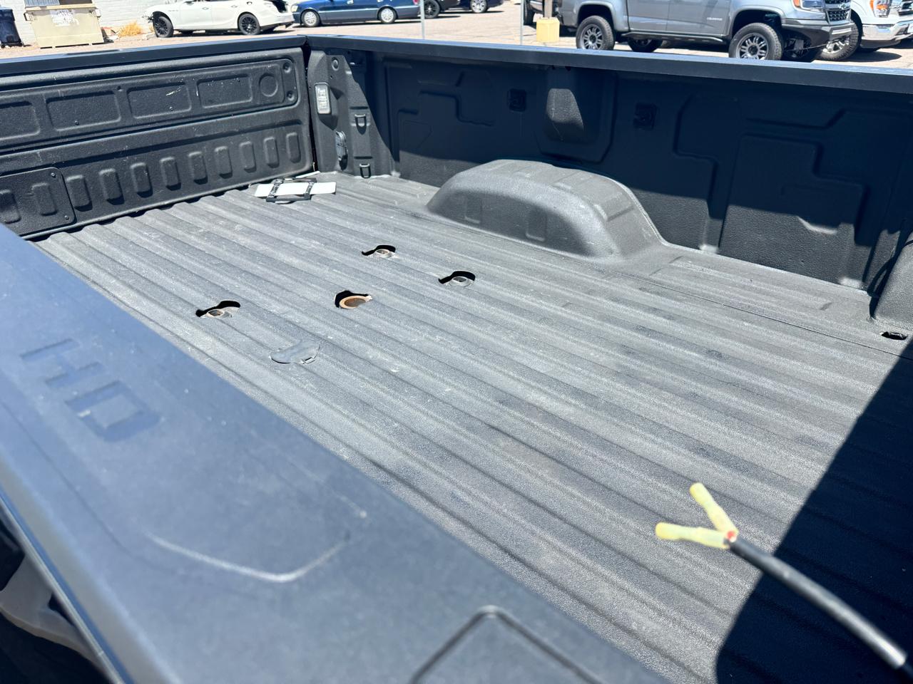 Chevrolet Silverado 3500HD 4WD Crew Cab 172" High Country 2022