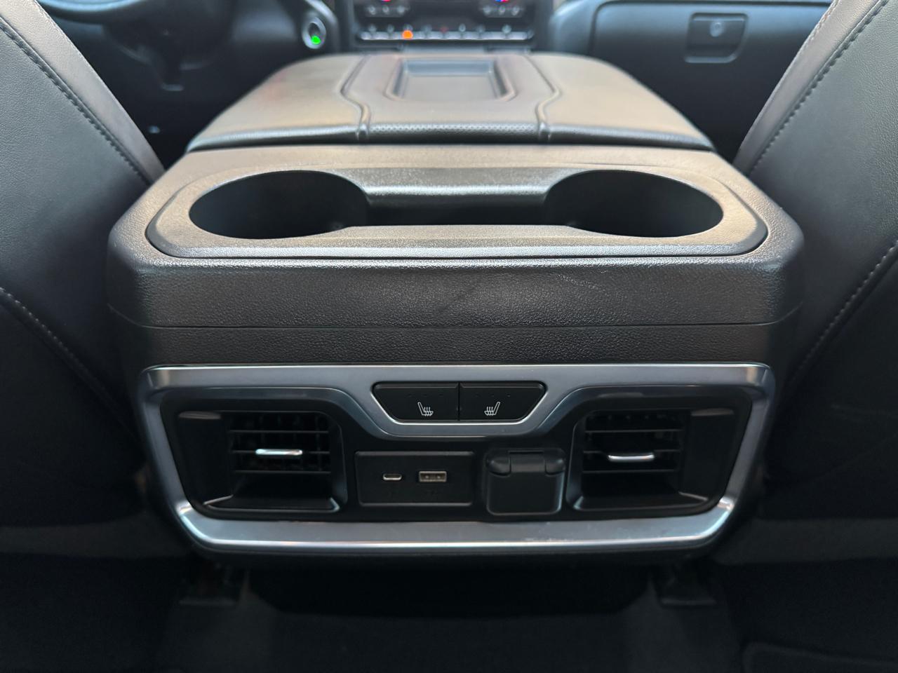 Chevrolet Silverado 3500HD 4WD Crew Cab 172" High Country 2022