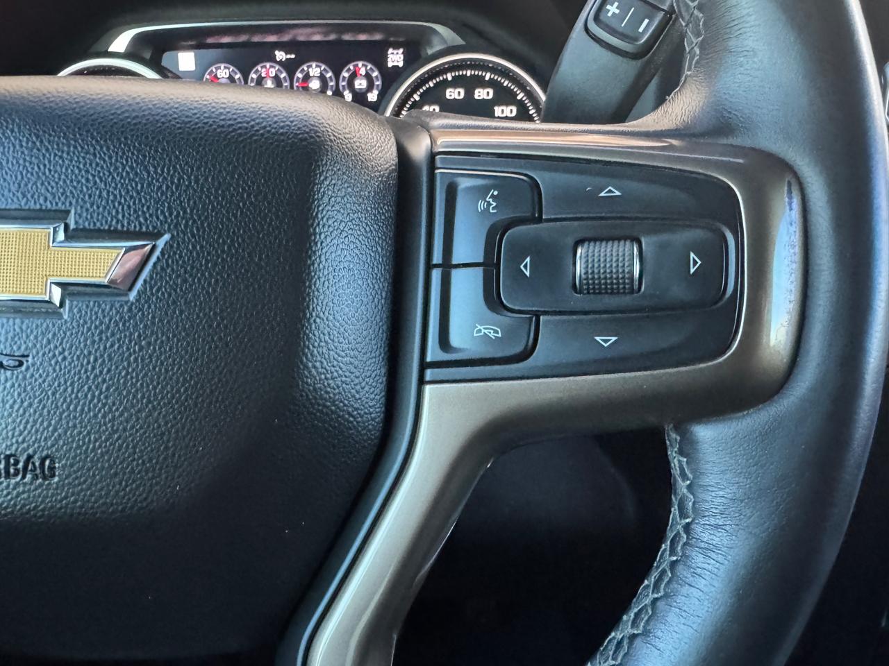 Chevrolet Silverado 3500HD 4WD Crew Cab 172" High Country 2022