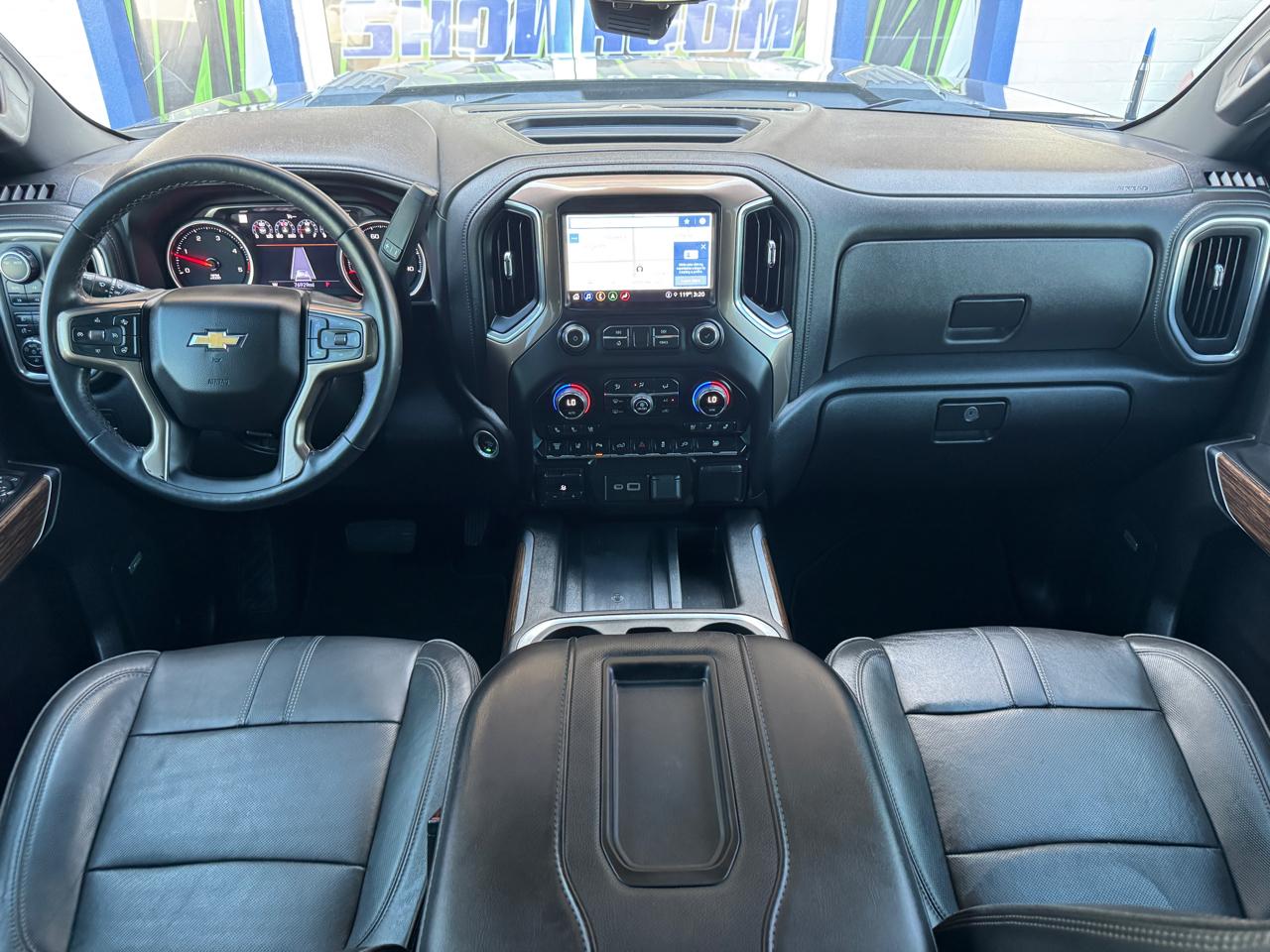Chevrolet Silverado 3500HD 4WD Crew Cab 172" High Country 2022