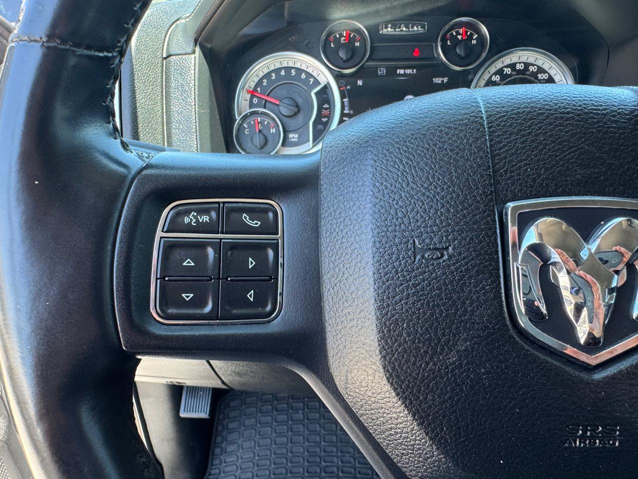 RAM 1500 Night 4x2 Regular Cab 6'4" Box 2017