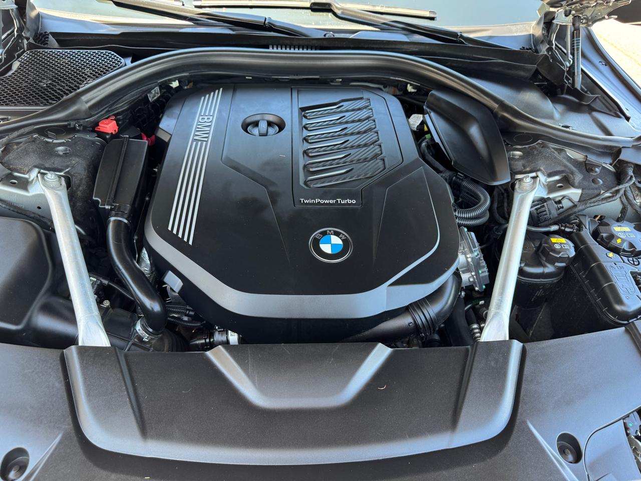 BMW 7 Series 740i Sedan 2020