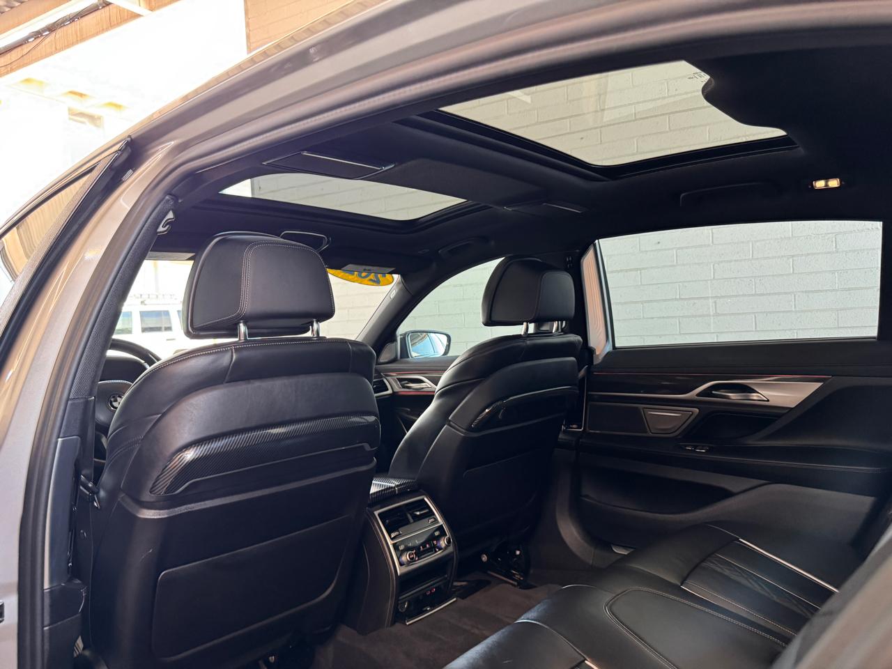 BMW 7 Series 740i Sedan 2020