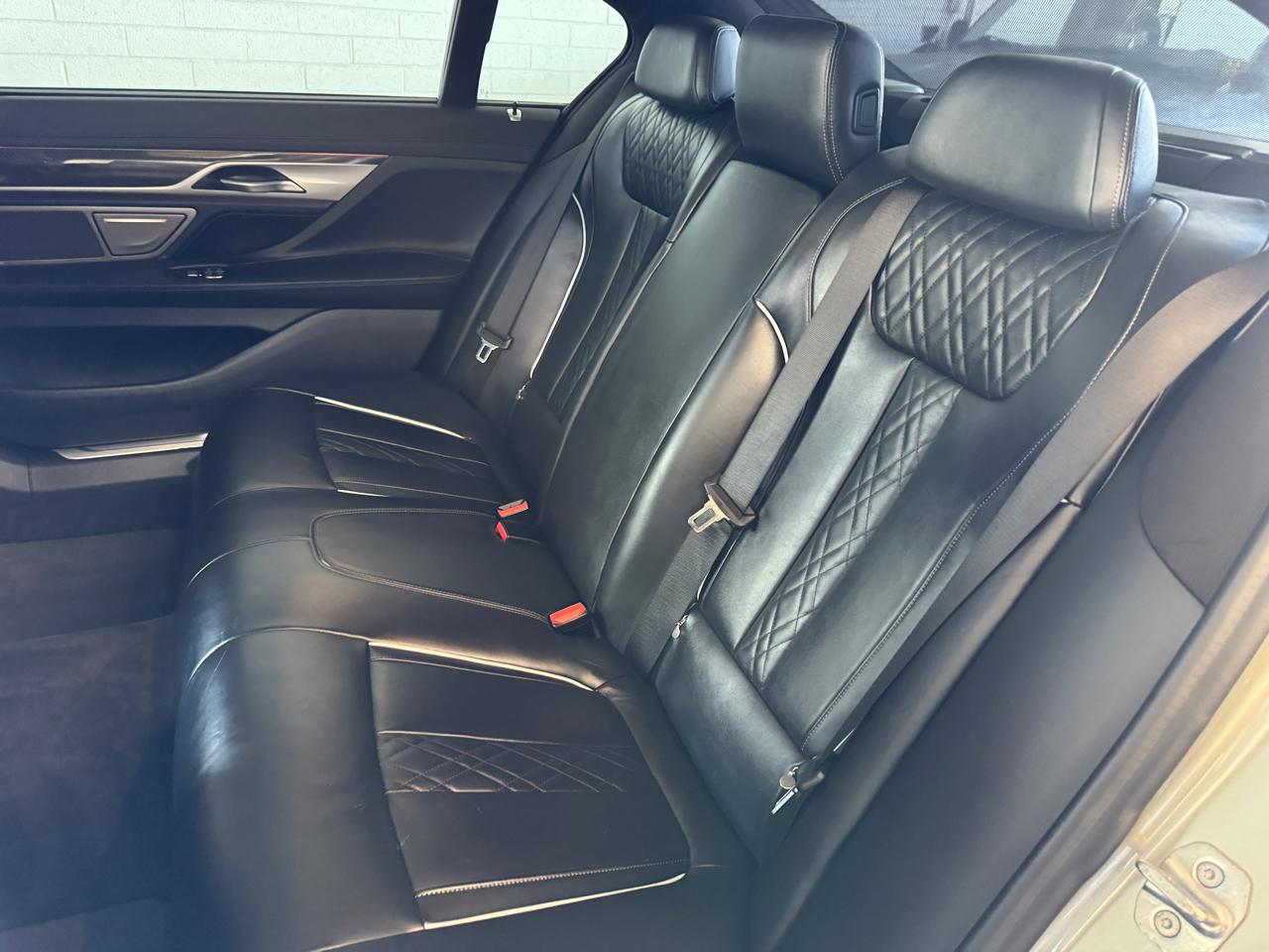 BMW 7 Series 740i Sedan 2020