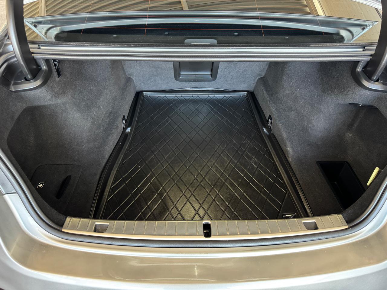 BMW 7 Series 740i Sedan 2020