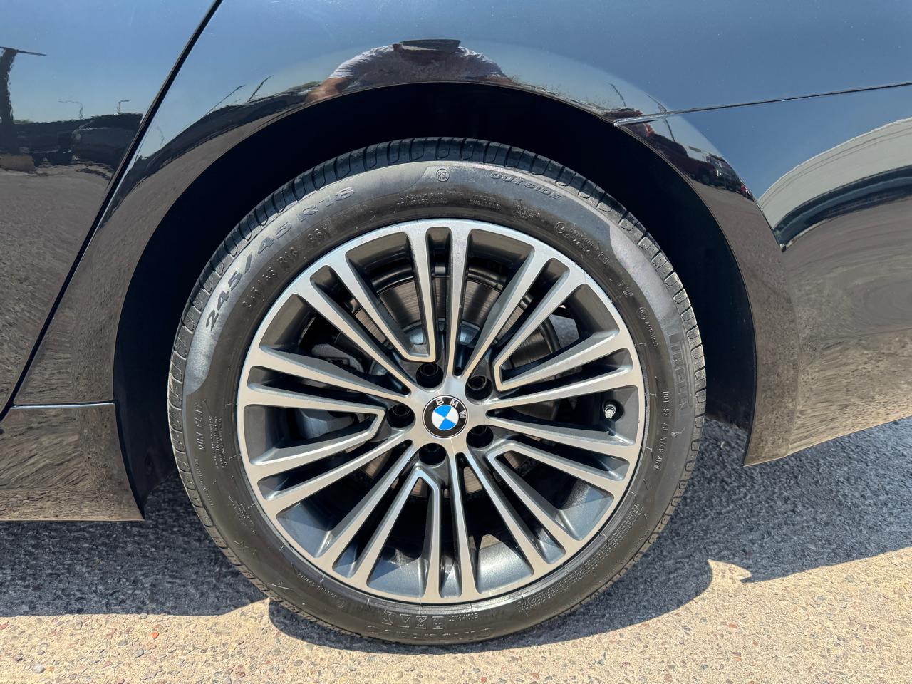 BMW 5 Series 530i Sedan 2018