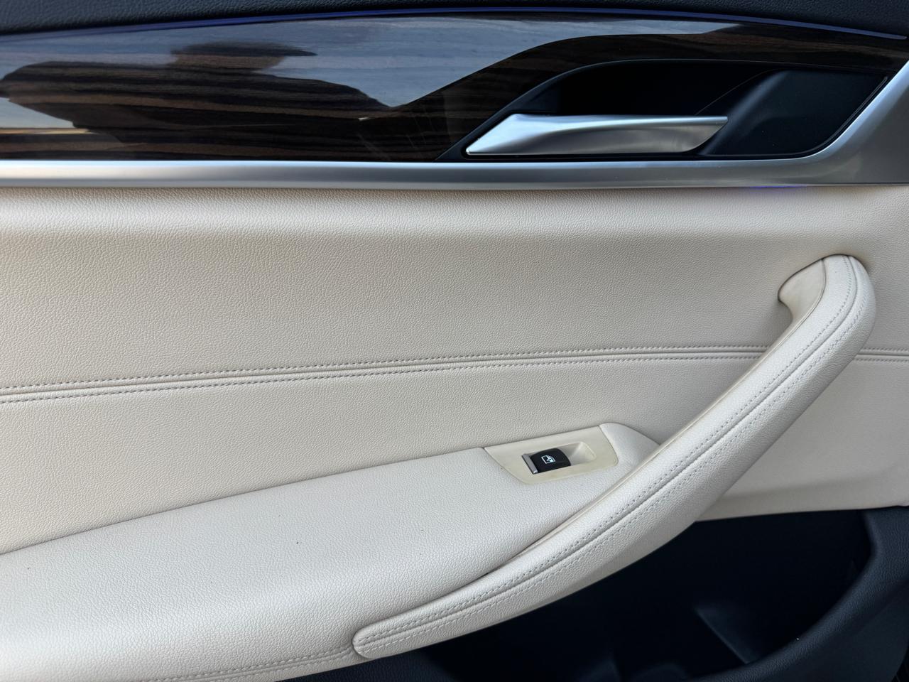 BMW 5 Series 530i Sedan 2018