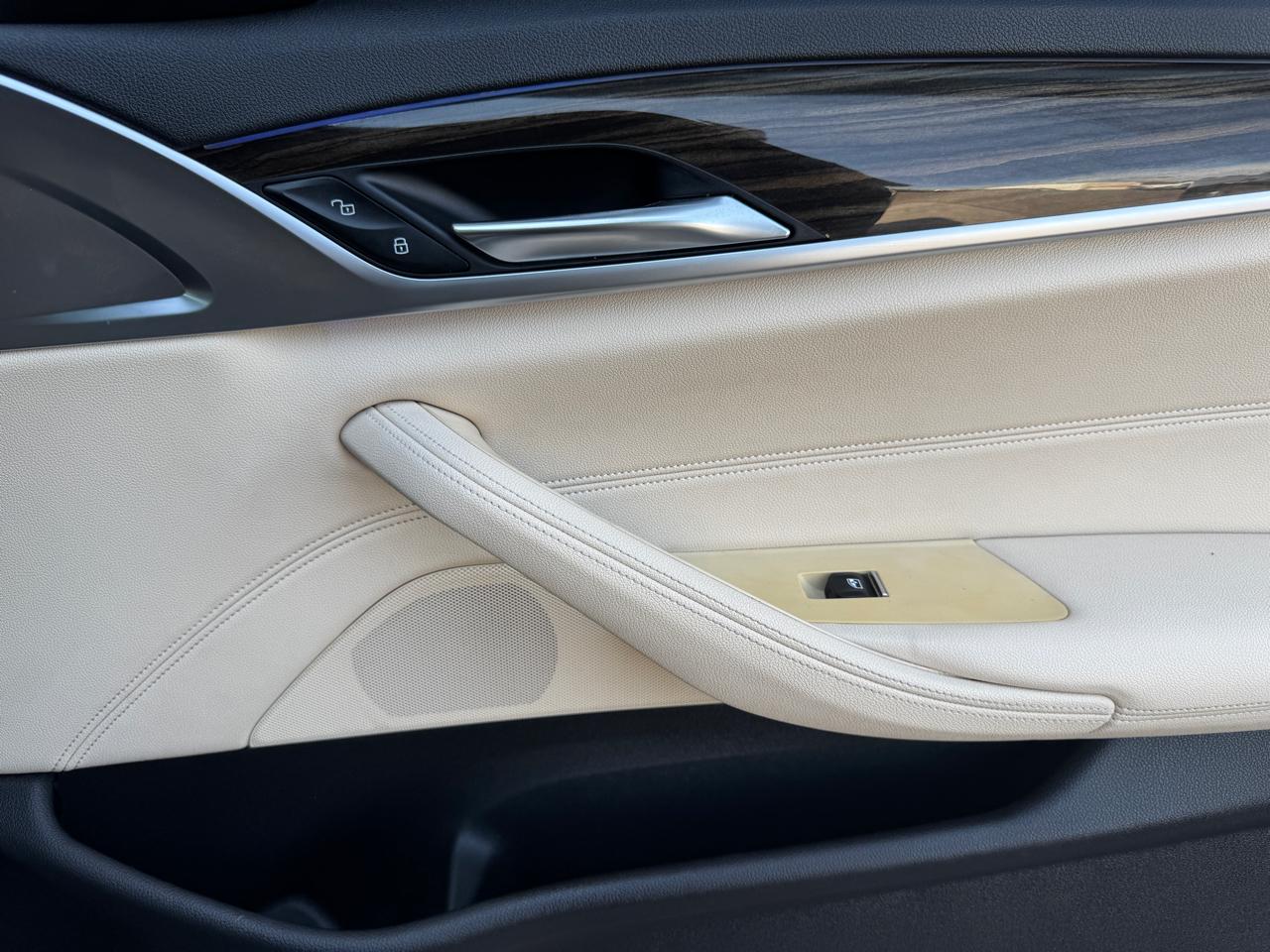 BMW 5 Series 530i Sedan 2018