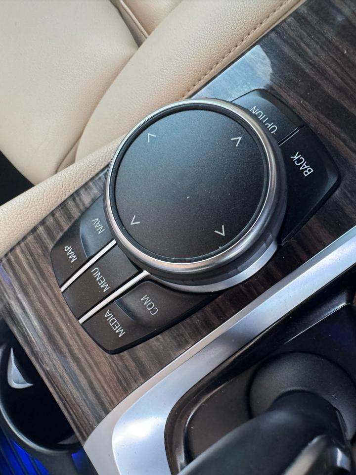 BMW 5 Series 530i Sedan 2018
