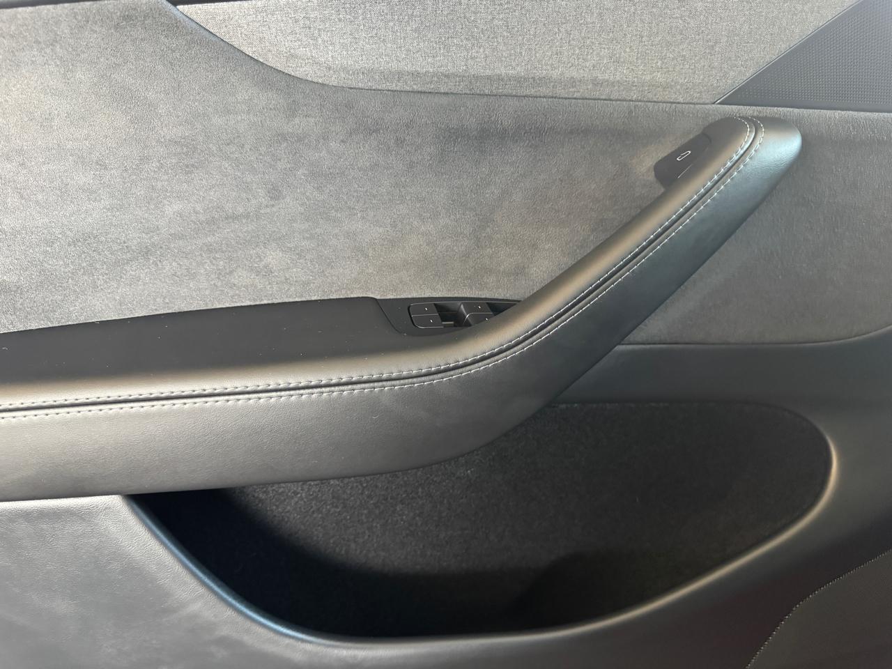 Tesla Model Y Long Range AWD 2026