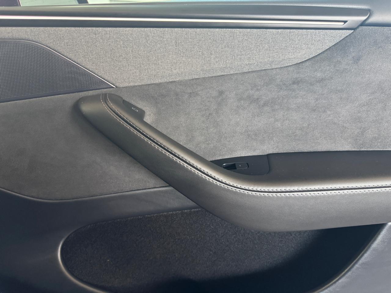 Tesla Model Y Long Range AWD 2026