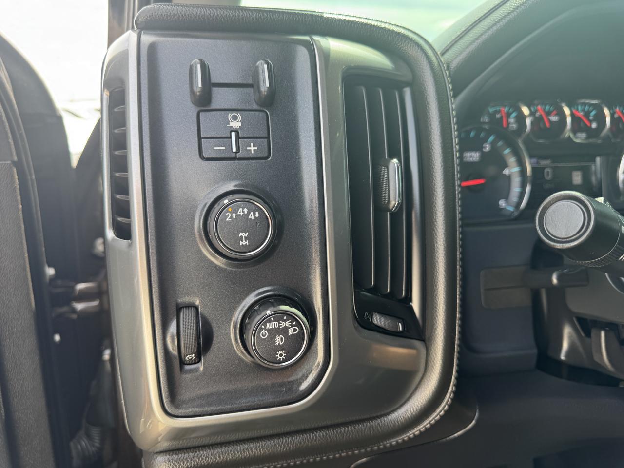 Chevrolet Silverado 2500HD 4WD Crew Cab 153.7" LTZ 2018
