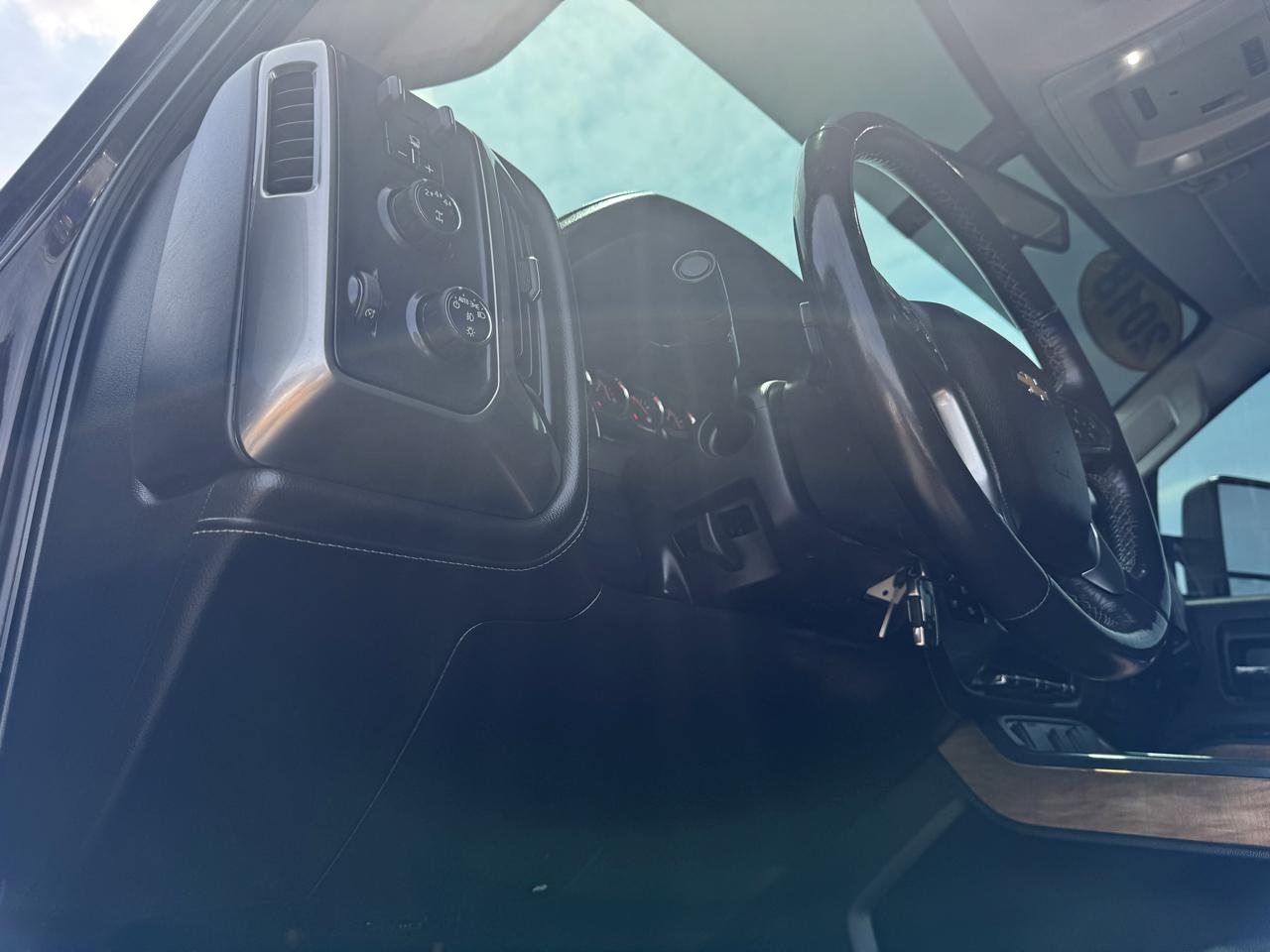 Chevrolet Silverado 2500HD 4WD Crew Cab 153.7" LTZ 2018