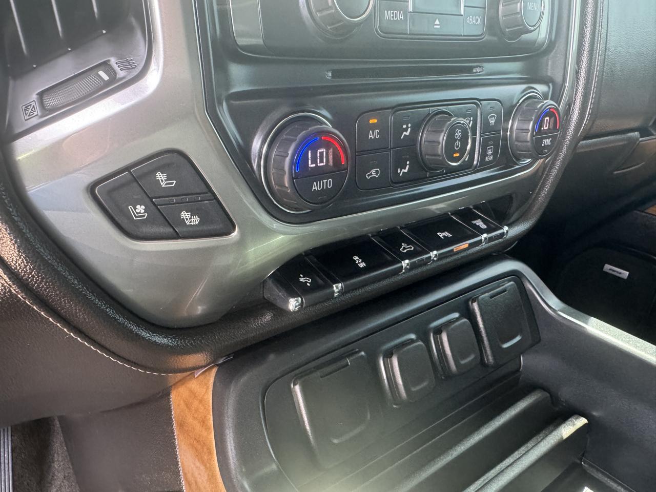 Chevrolet Silverado 2500HD 4WD Crew Cab 153.7" LTZ 2018