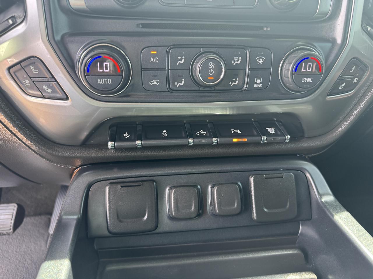 Chevrolet Silverado 2500HD 4WD Crew Cab 153.7" LTZ 2018
