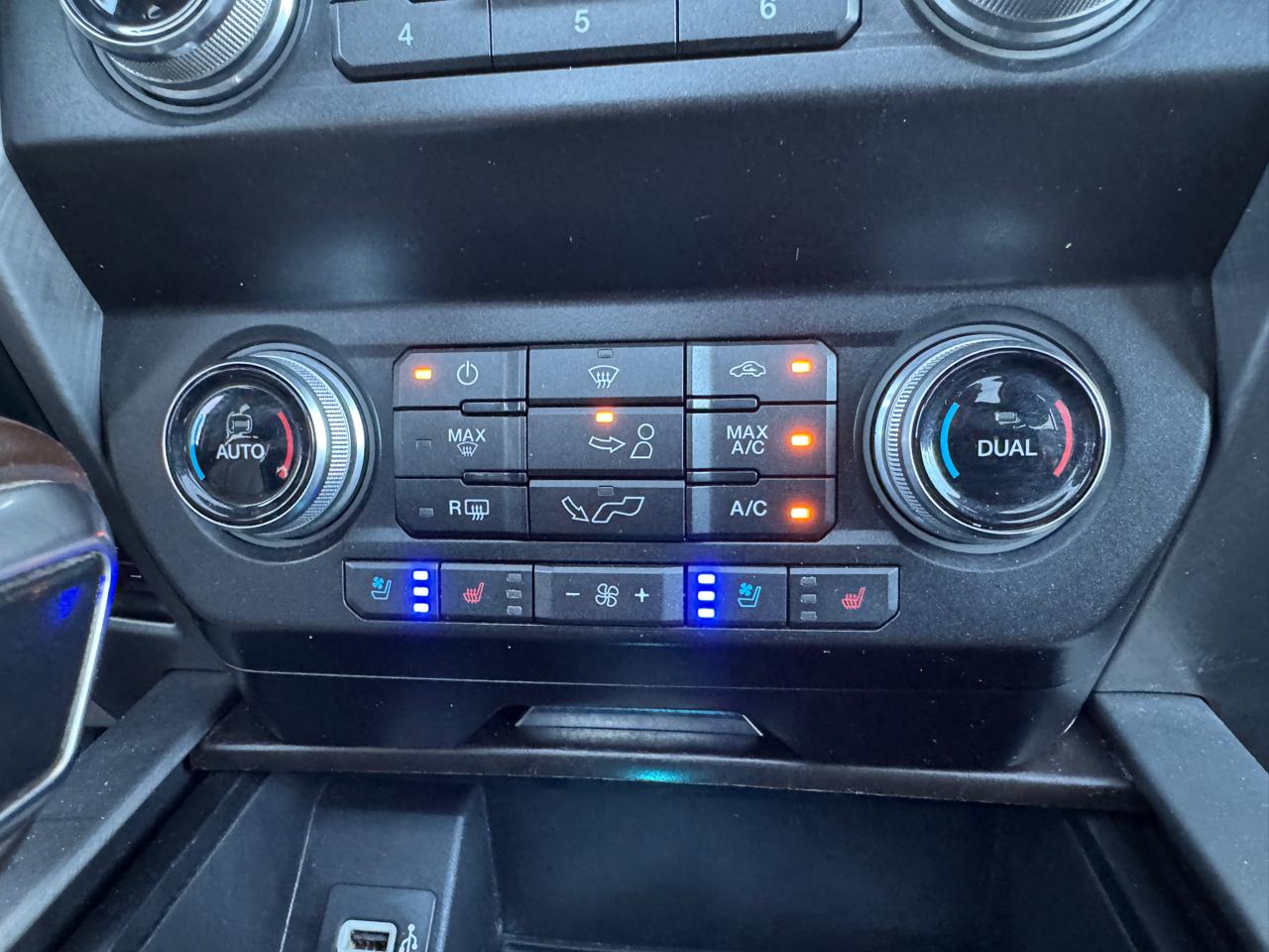 Ford F-150 Limited 4WD SuperCrew 5.5' Box 2019