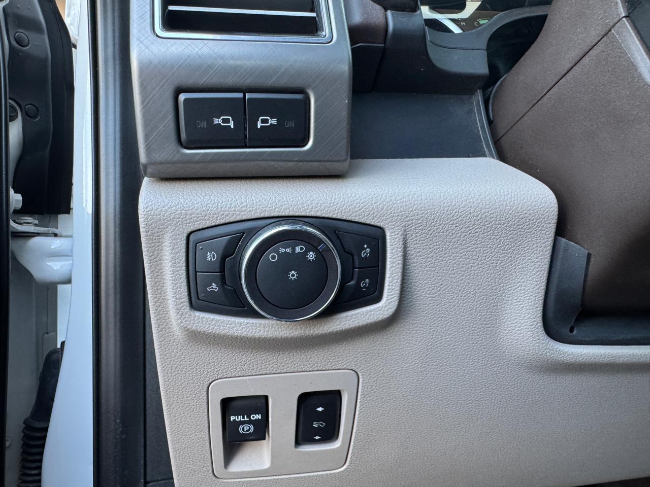 Ford F-150 Limited 4WD SuperCrew 5.5' Box 2019