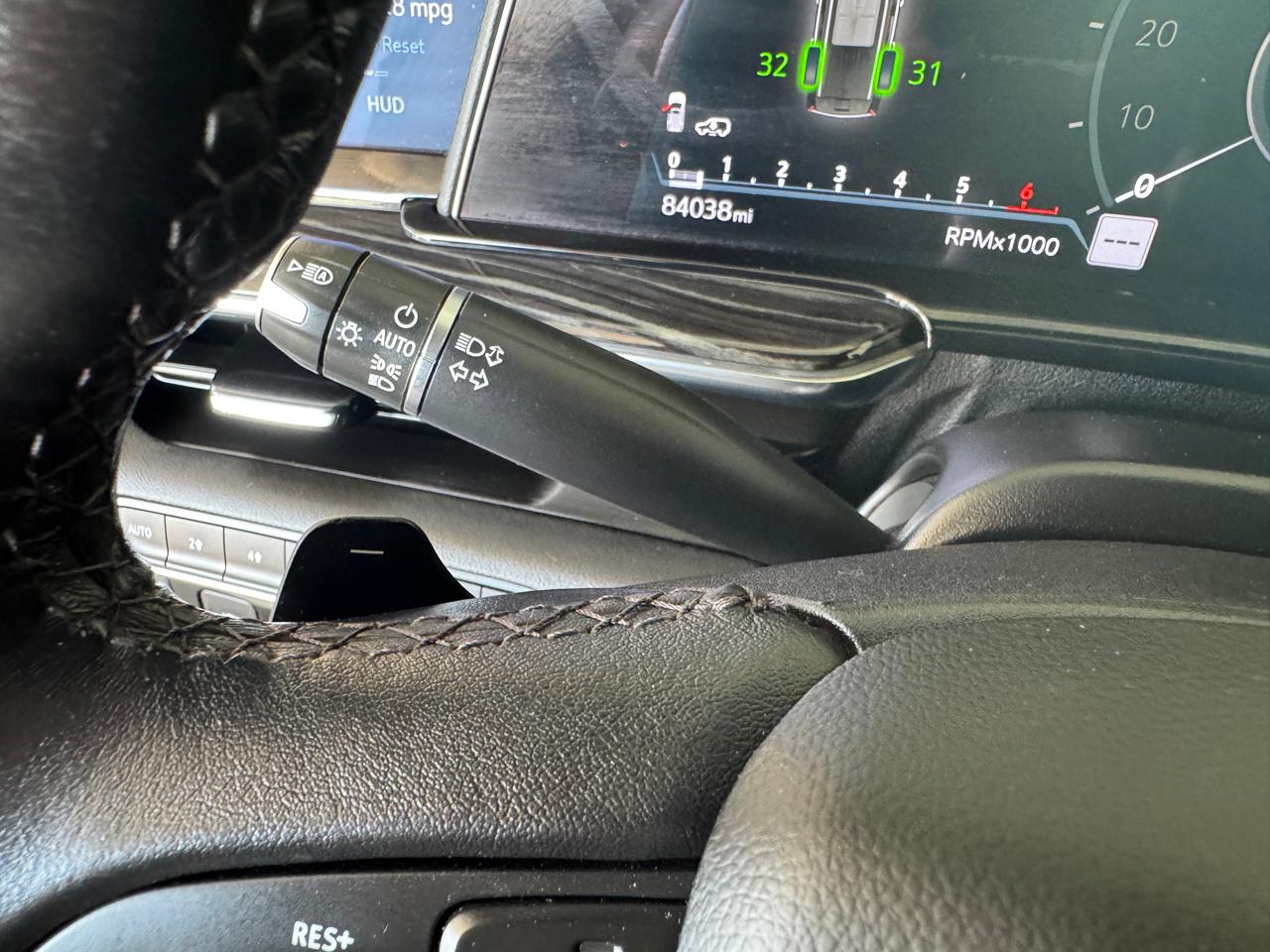 Cadillac Escalade ESV 4WD 4dr Sport 2022