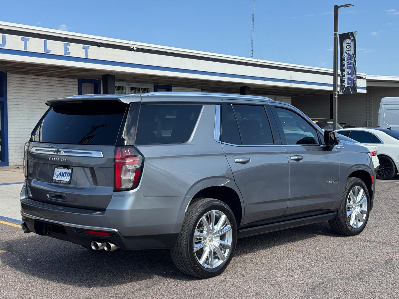 Chevrolet Tahoe 4WD 4dr High Country 2021