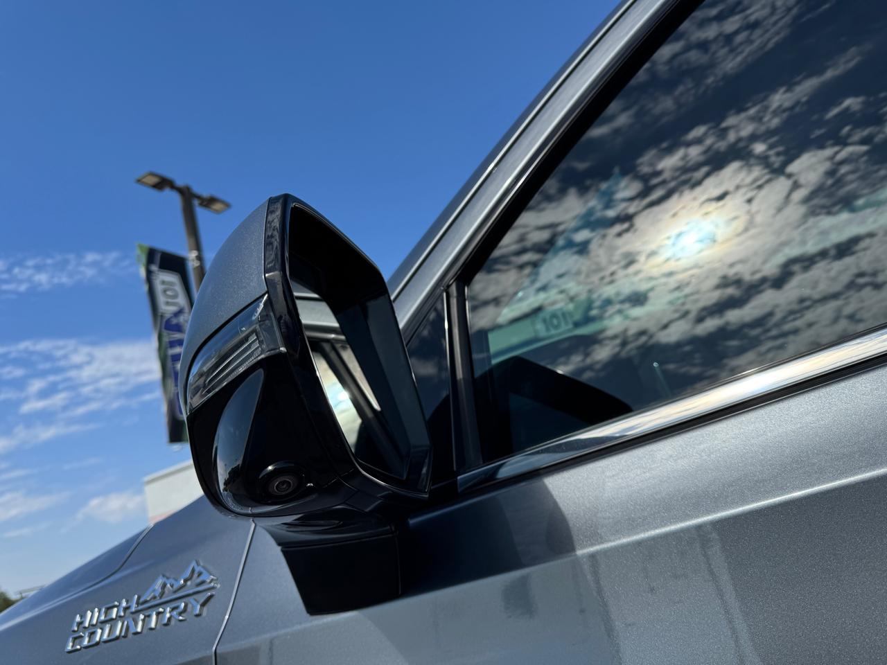 Chevrolet Tahoe 4WD 4dr High Country 2021