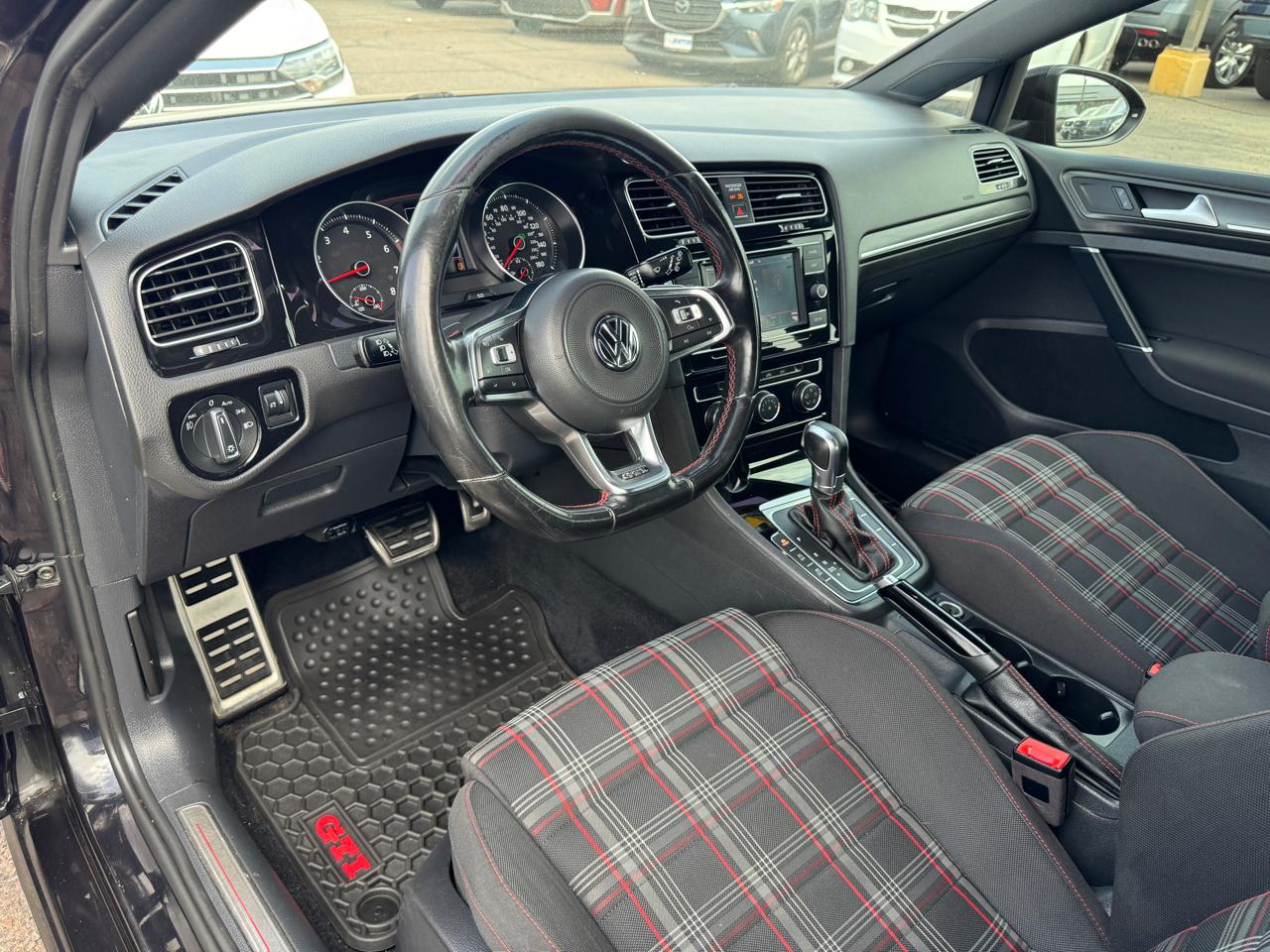Volkswagen Golf GTI 2.0T S DSG 2018