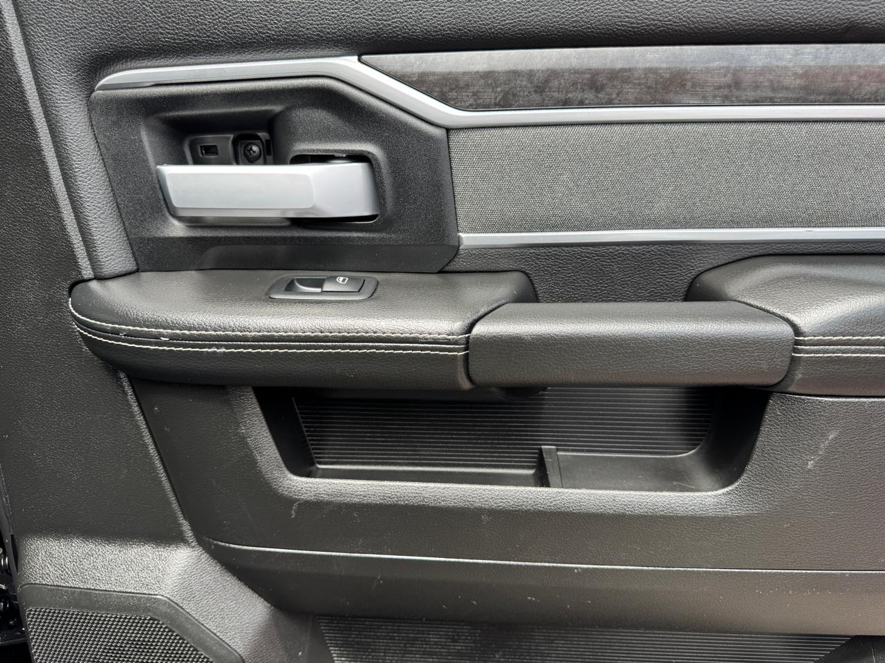 RAM 2500 Lone Star 4x4 Crew Cab 8' Box 2022