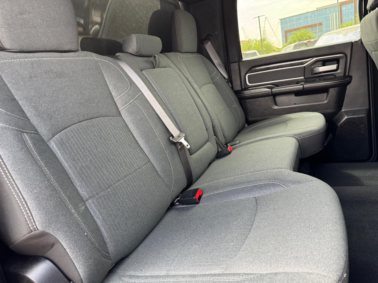 RAM 2500 Lone Star 4x4 Crew Cab 8' Box 2022