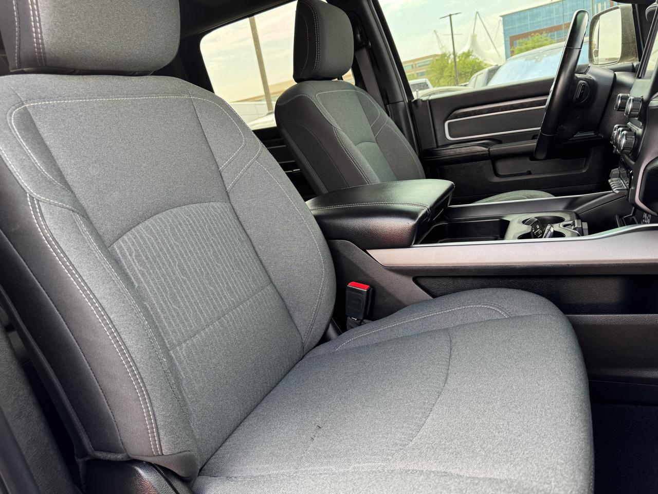 RAM 2500 Lone Star 4x4 Crew Cab 8' Box 2022