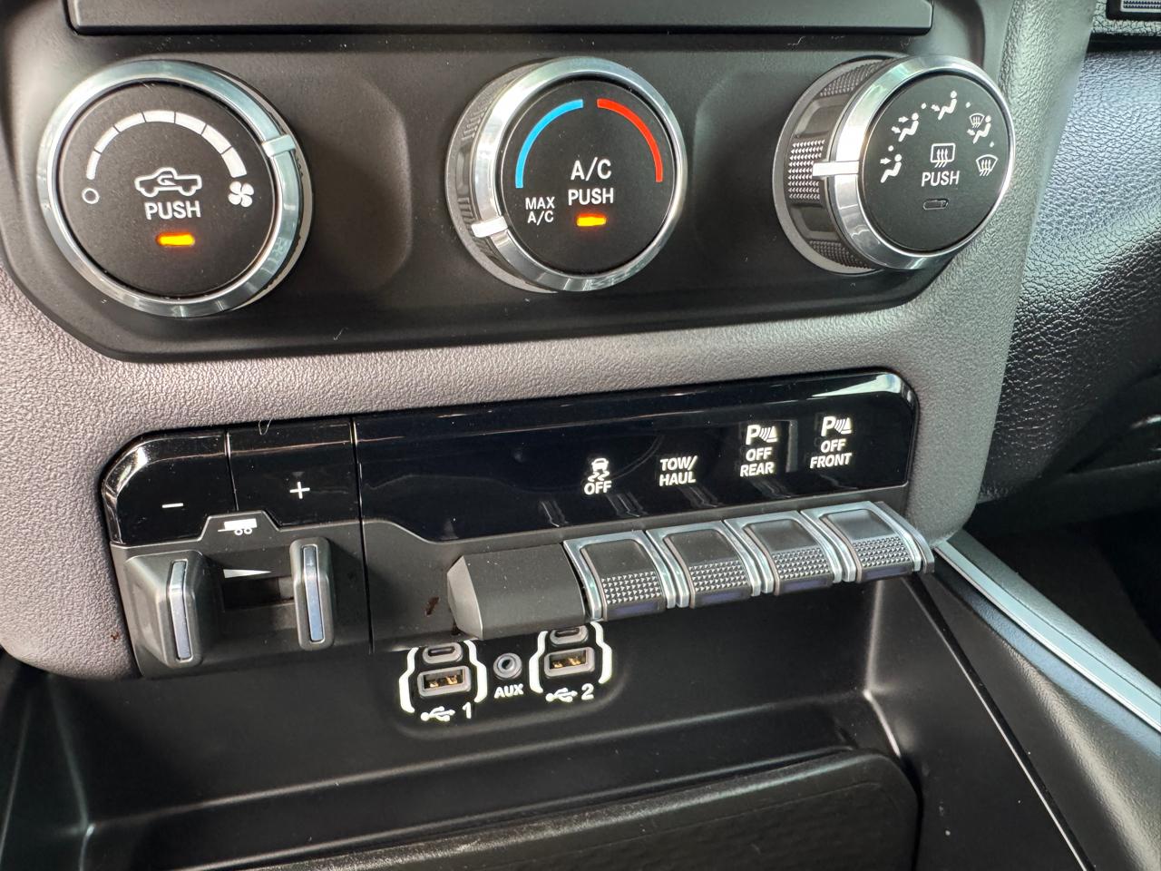 RAM 2500 Lone Star 4x4 Crew Cab 8' Box 2022