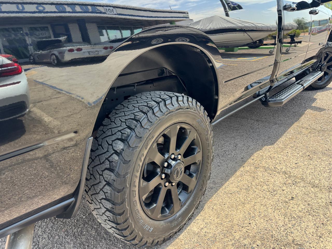 RAM 2500 Lone Star 4x4 Crew Cab 8' Box 2022