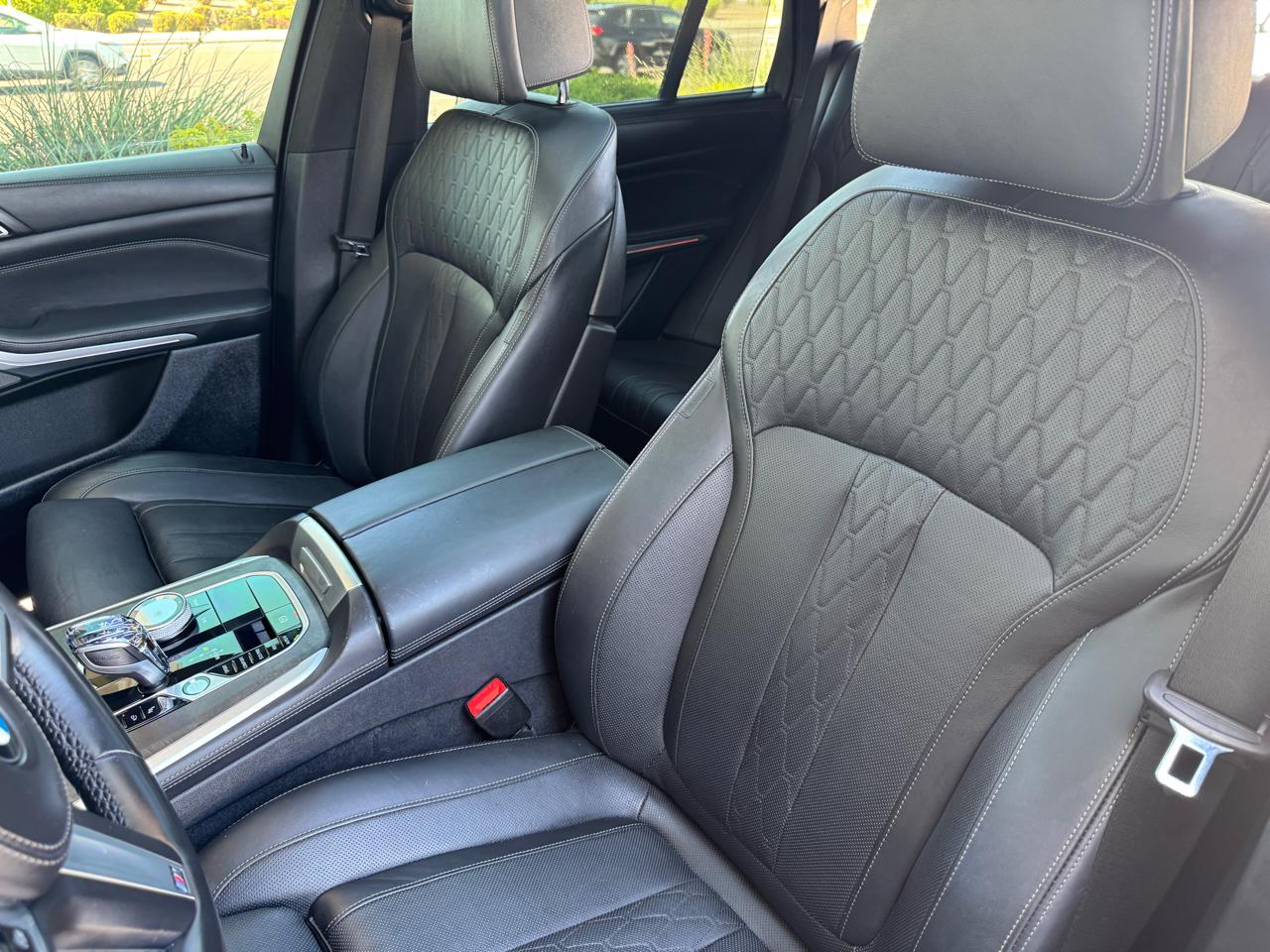 BMW X5 M50i Sports Activity Vehicle 2022