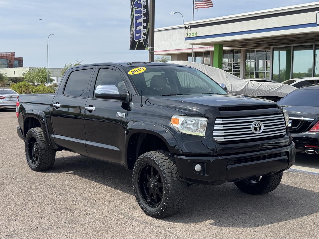 Toyota Tundra 2WD Truck CrewMax 5.7L V8 6-Spd AT Platinum (Natl) 2015