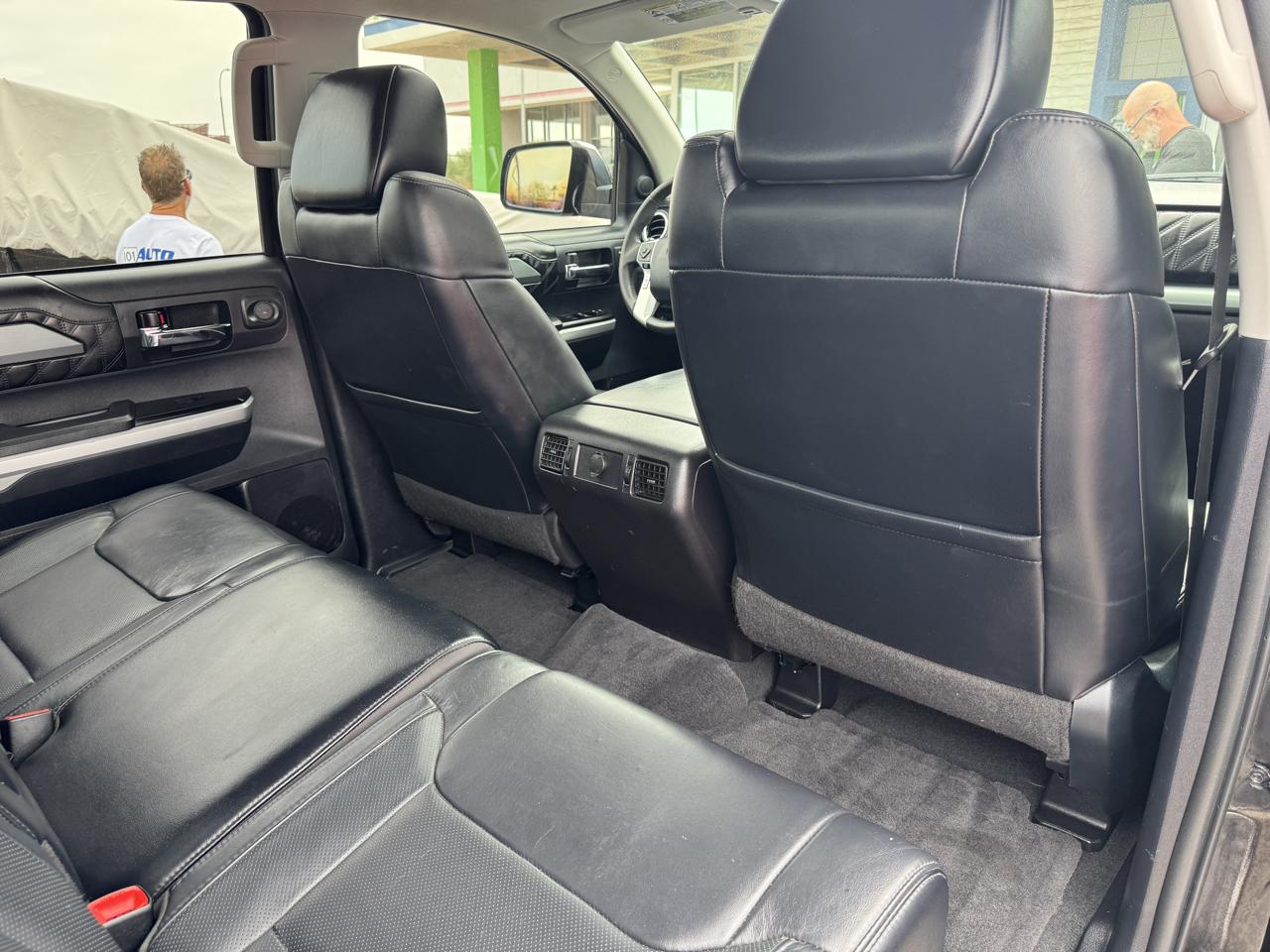Toyota Tundra 2WD Truck CrewMax 5.7L V8 6-Spd AT Platinum (Natl) 2015