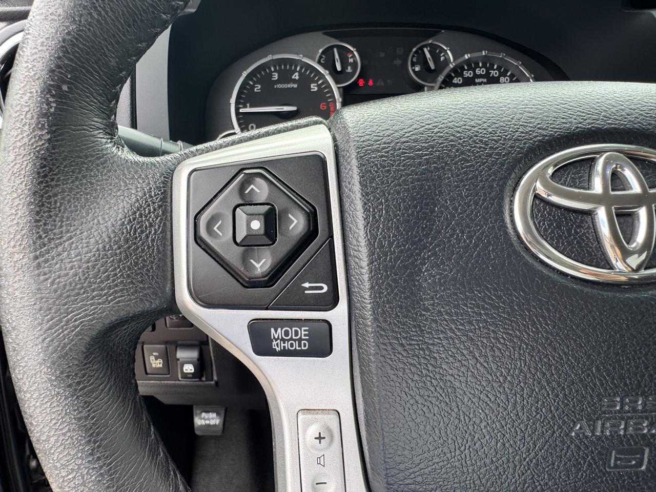 Toyota Tundra 2WD Truck CrewMax 5.7L V8 6-Spd AT Platinum (Natl) 2015