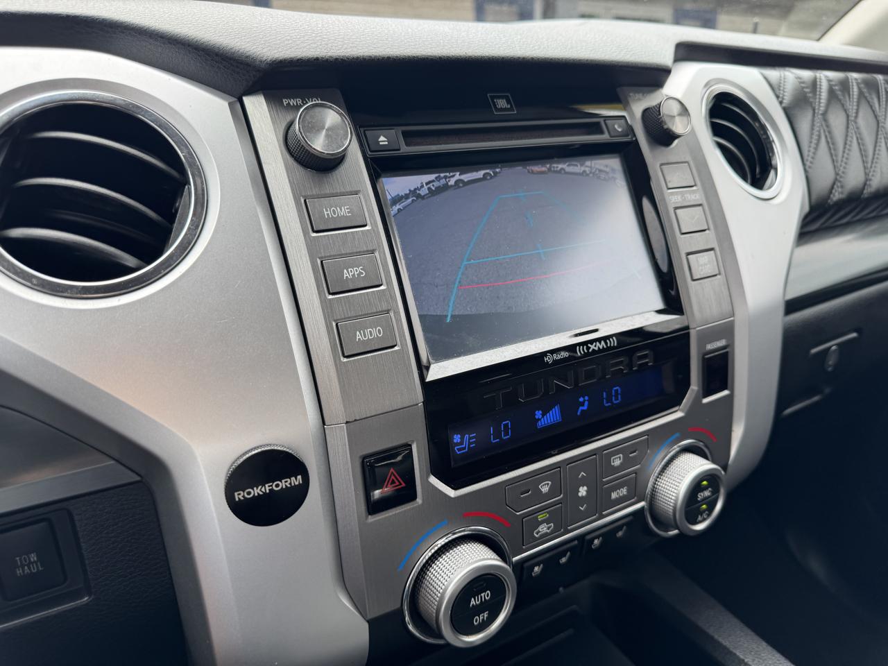 Toyota Tundra 2WD Truck CrewMax 5.7L V8 6-Spd AT Platinum (Natl) 2015