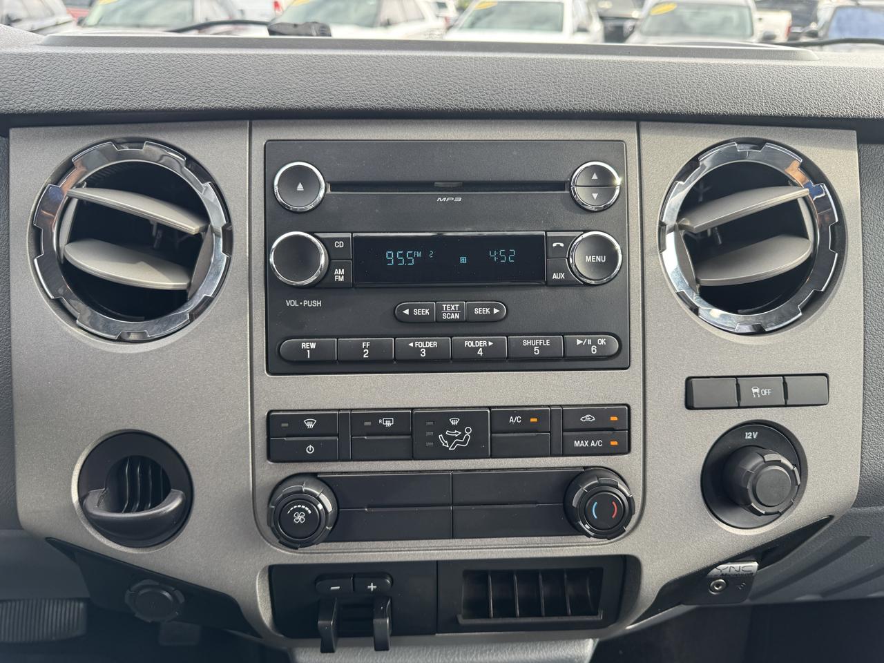 Ford Super Duty F-250 SRW 2WD Crew Cab 156" XL 2014