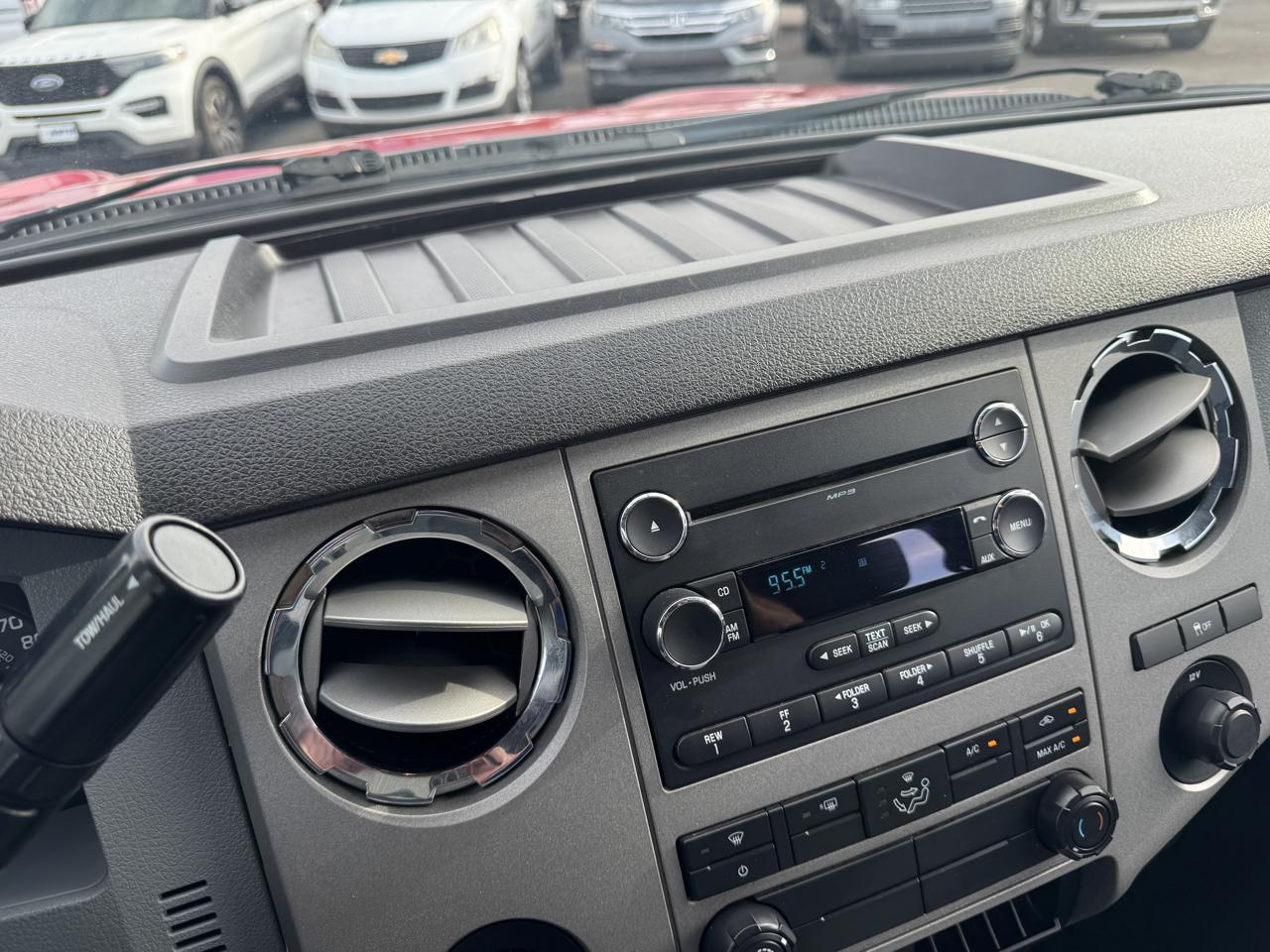 Ford Super Duty F-250 SRW 2WD Crew Cab 156" XL 2014
