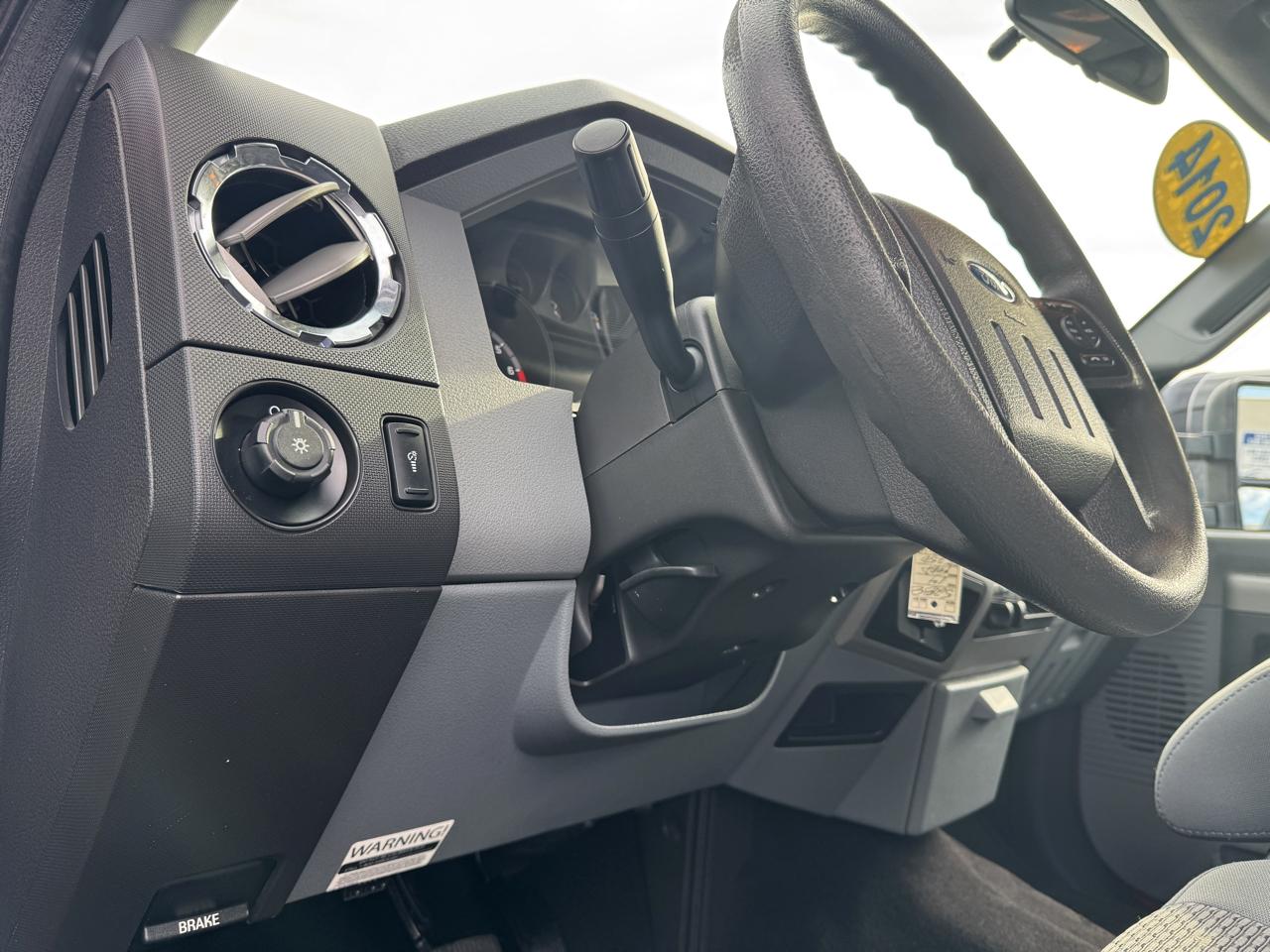 Ford Super Duty F-250 SRW 2WD Crew Cab 156" XL 2014