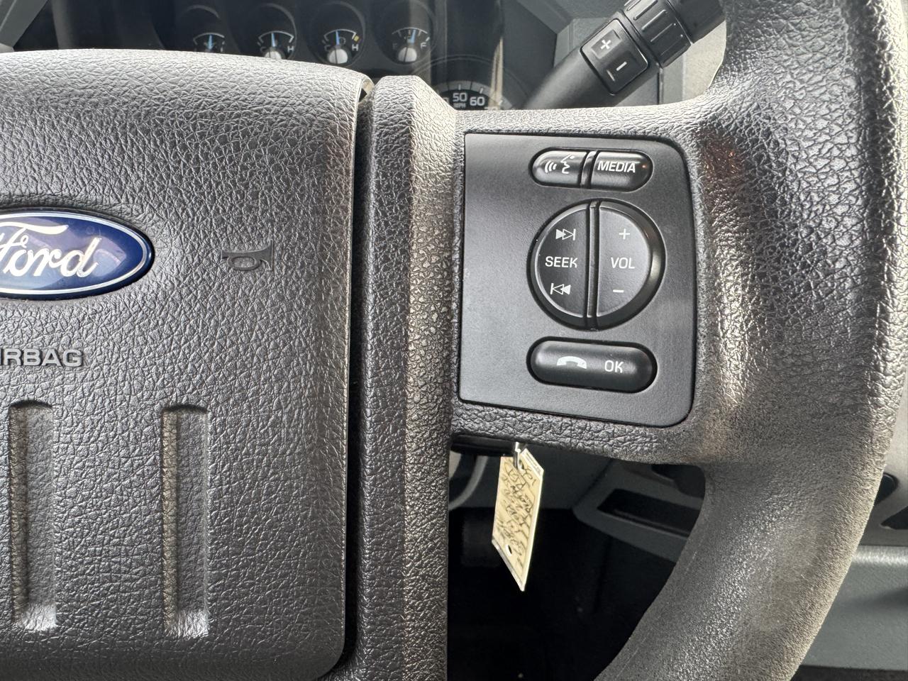 Ford Super Duty F-250 SRW 2WD Crew Cab 156" XL 2014