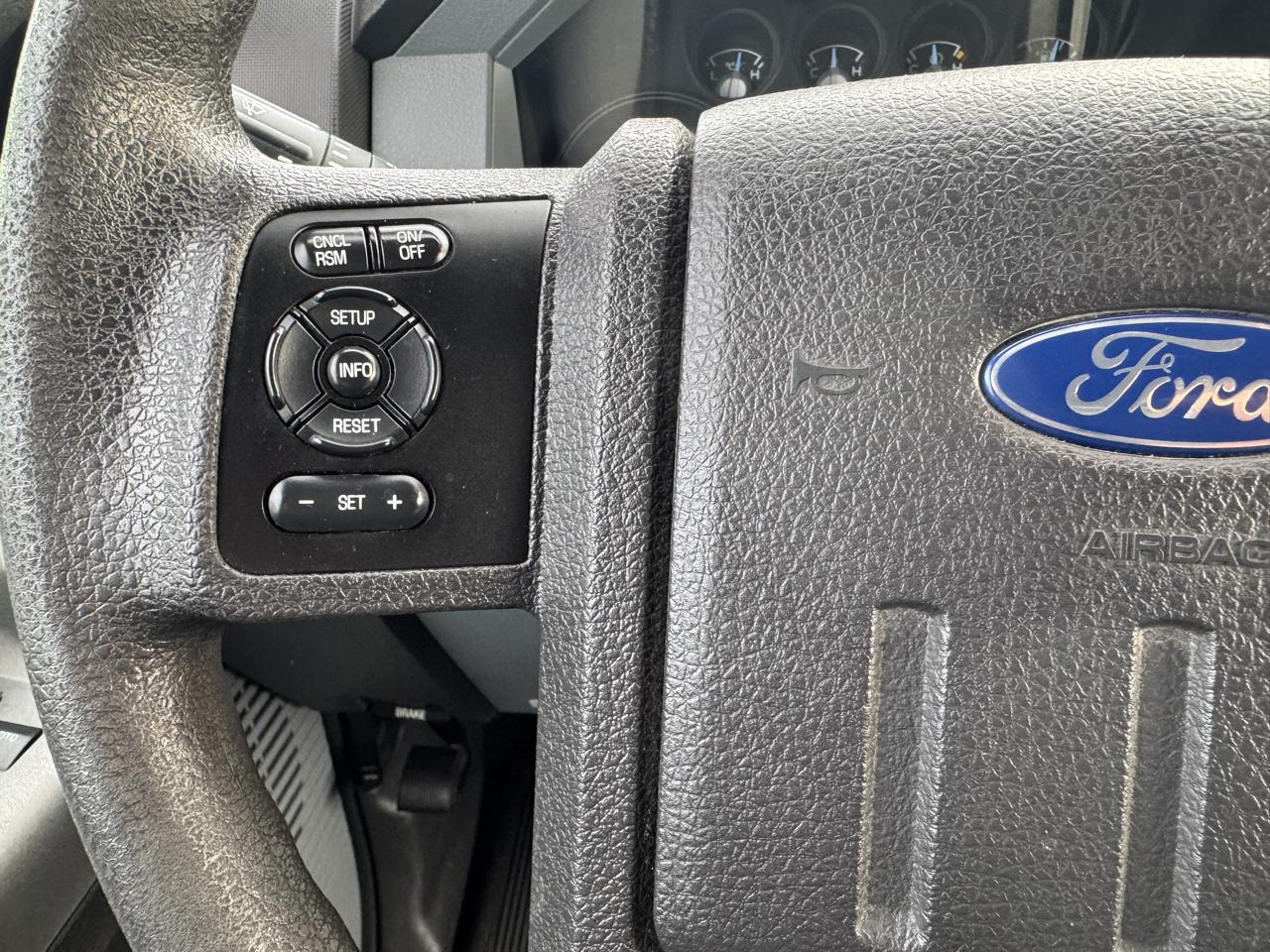 Ford Super Duty F-250 SRW 2WD Crew Cab 156" XL 2014