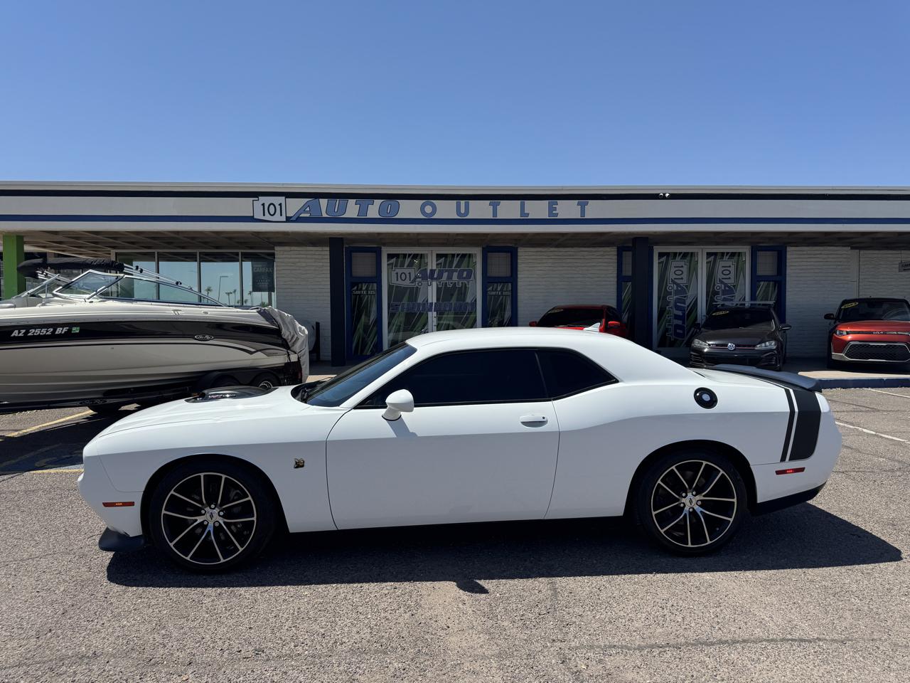 Dodge Challenger 392 Hemi Scat Pack Shaker RWD 2018