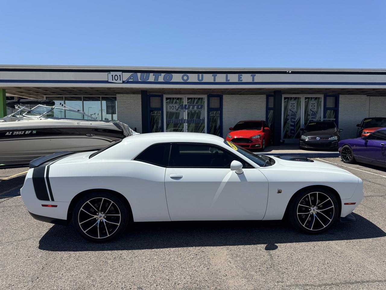 Dodge Challenger 392 Hemi Scat Pack Shaker RWD 2018