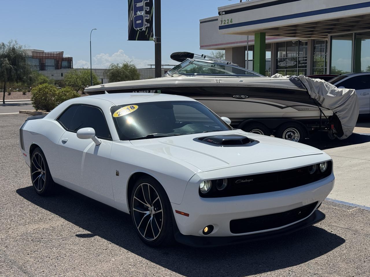 Dodge Challenger 392 Hemi Scat Pack Shaker RWD 2018