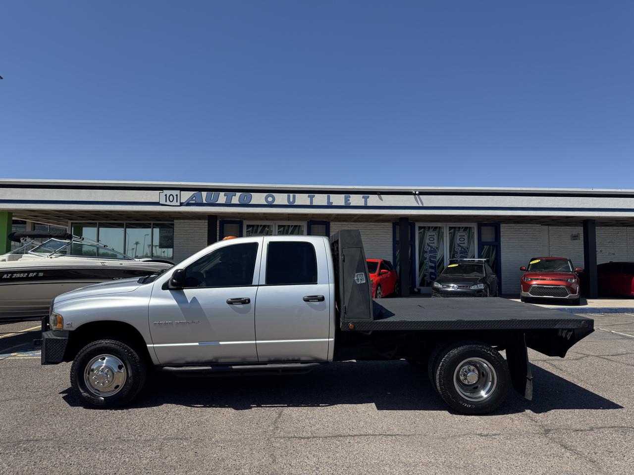 Dodge Ram 3500 4dr Quad Cab 160.5" WB DRW 4WD ST 2003