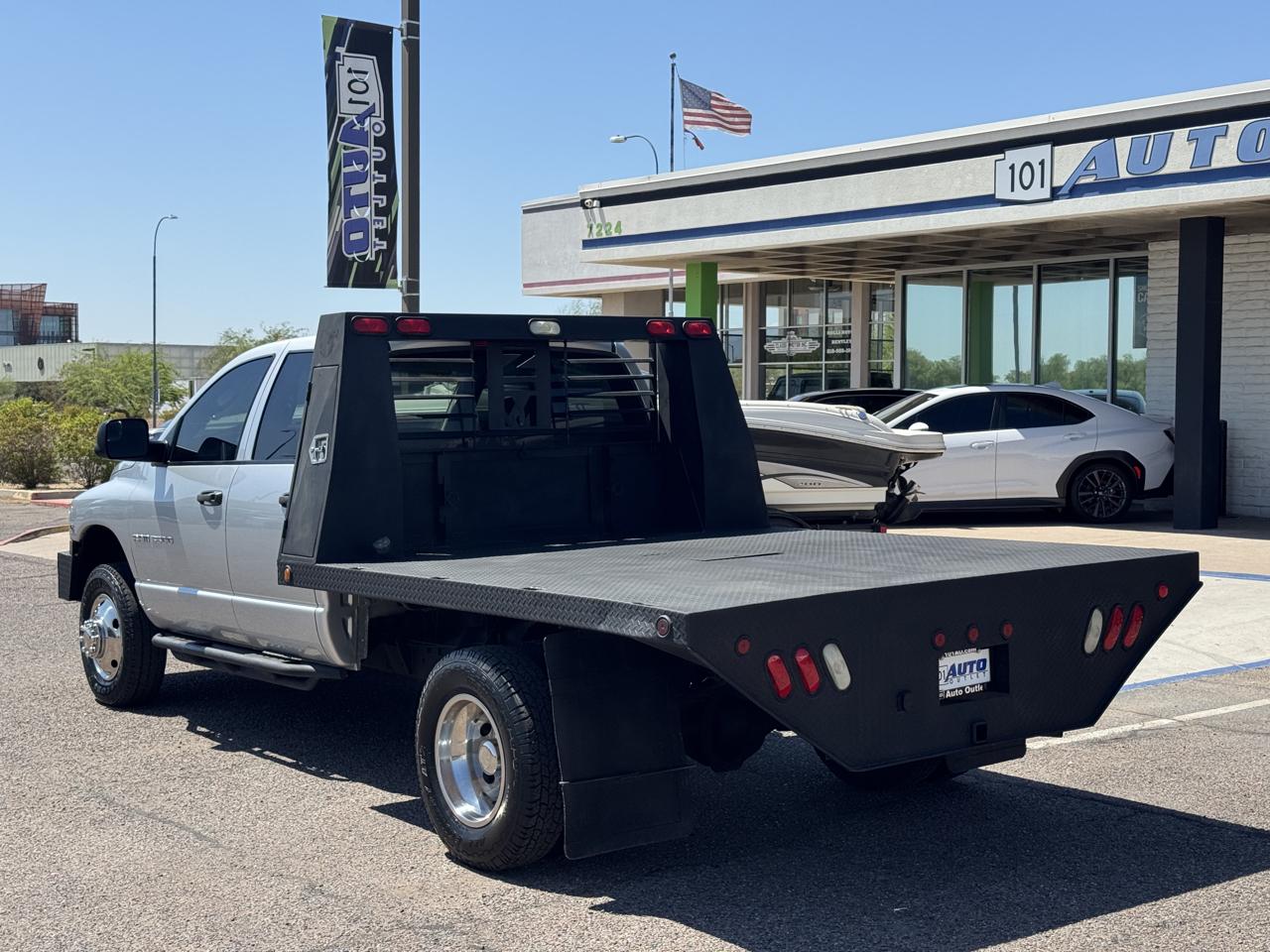 Dodge Ram 3500 4dr Quad Cab 160.5" WB DRW 4WD ST 2003